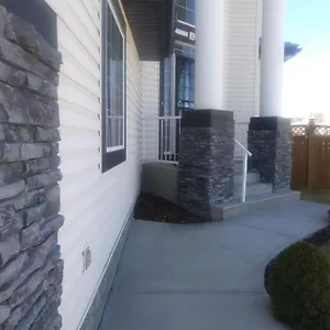 680 Sq Ft Private Space With Ensuite Bathroom , Calgary Canada